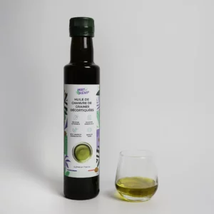 Huile de chanvre de graines décortiquées